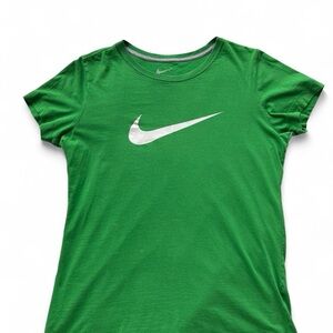 Nike Slim Fit Green Tee